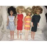 4 vintage Tressy dolls (1963) in Tressy clothes,