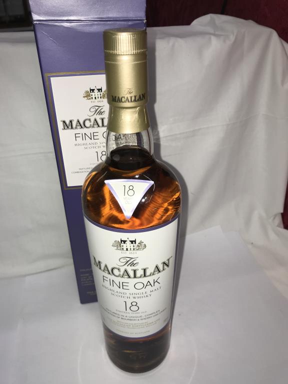 Five boxed bottles of Scotch whisky - Macallan 25 yr, Macallan 18 yr, Johnnie Walker Blue Label, - Image 19 of 24