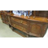 A superb quality oak sideboard.