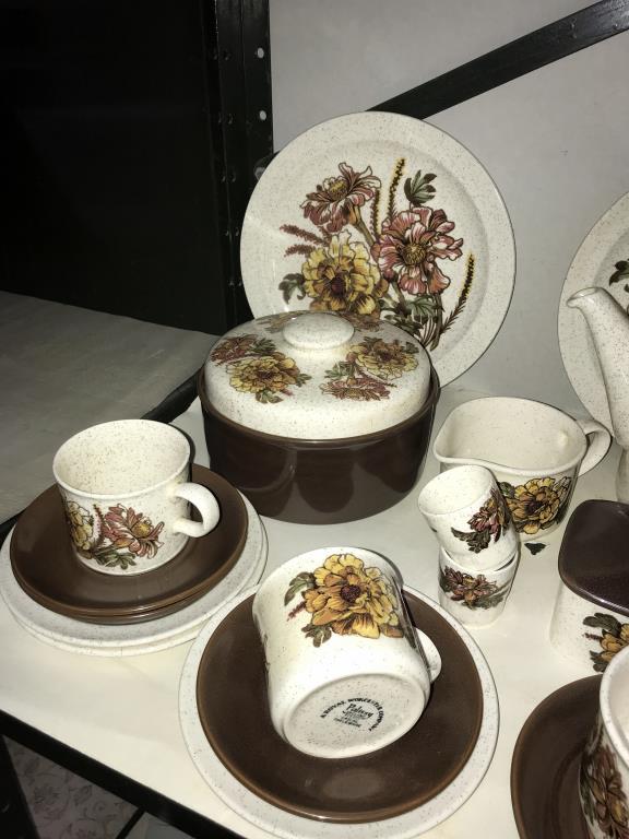 A quantity of Royal Worcester Palissy Charlotte dinner/tea ware, approx. - Image 2 of 4