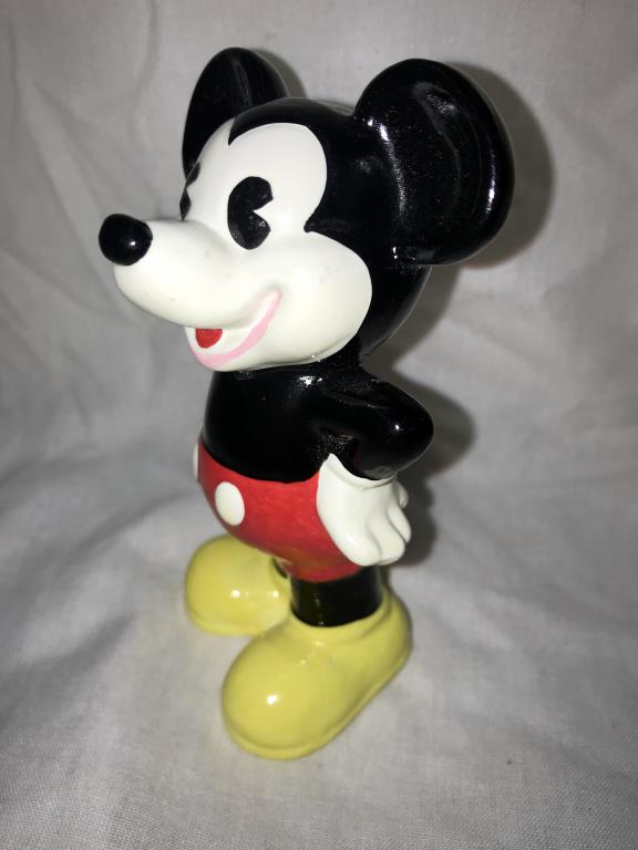 A collection of 4 ceramic Disney figures circa 1970's including Mickey Mouse, Minnie Mouse, - Image 3 of 5