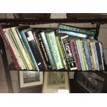 A quantity of reference books about antiques & collectables