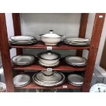 A 31 piece Alfred Meakin dinner set