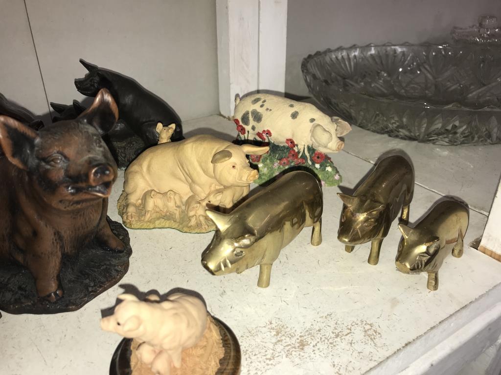 A collection of pig figures including 3 brass, - Image 3 of 4