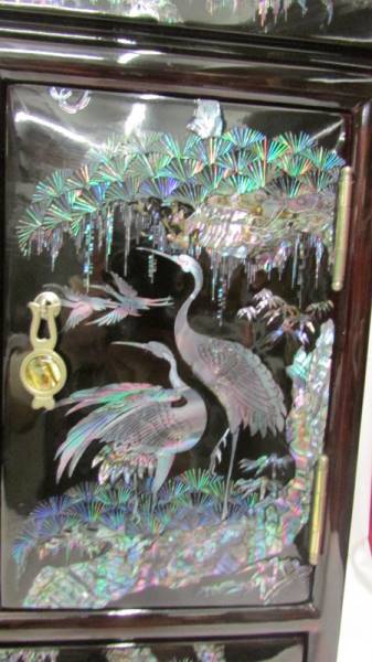 A modern jewellery cabinet inlaid with mother of pearl. - Image 2 of 4