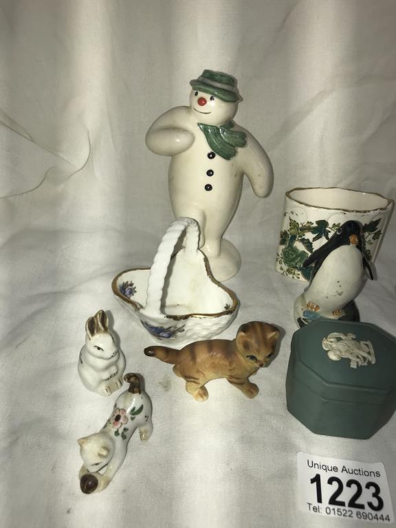 A Royal Doulton The snowman DS2 & other ornaments - Image 2 of 3