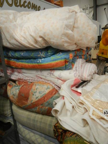 A large lot of bedding, quilts etc. - Image 3 of 3