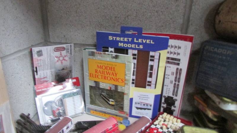 A mixed lot of vintage tins (most with contents) together with a mixed lot of railway related items. - Image 2 of 4