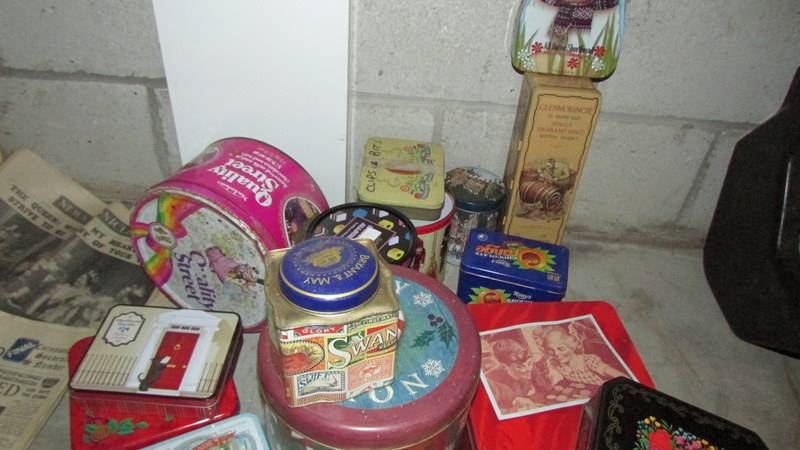 A mixed lot of old tins. - Image 2 of 3