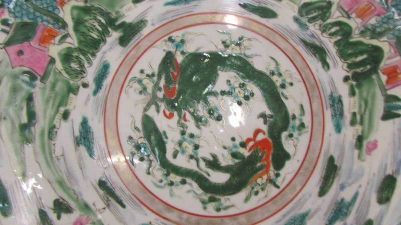 A 19th century hand painted Chinese charger. ****Condition report**** 33. - Image 2 of 10