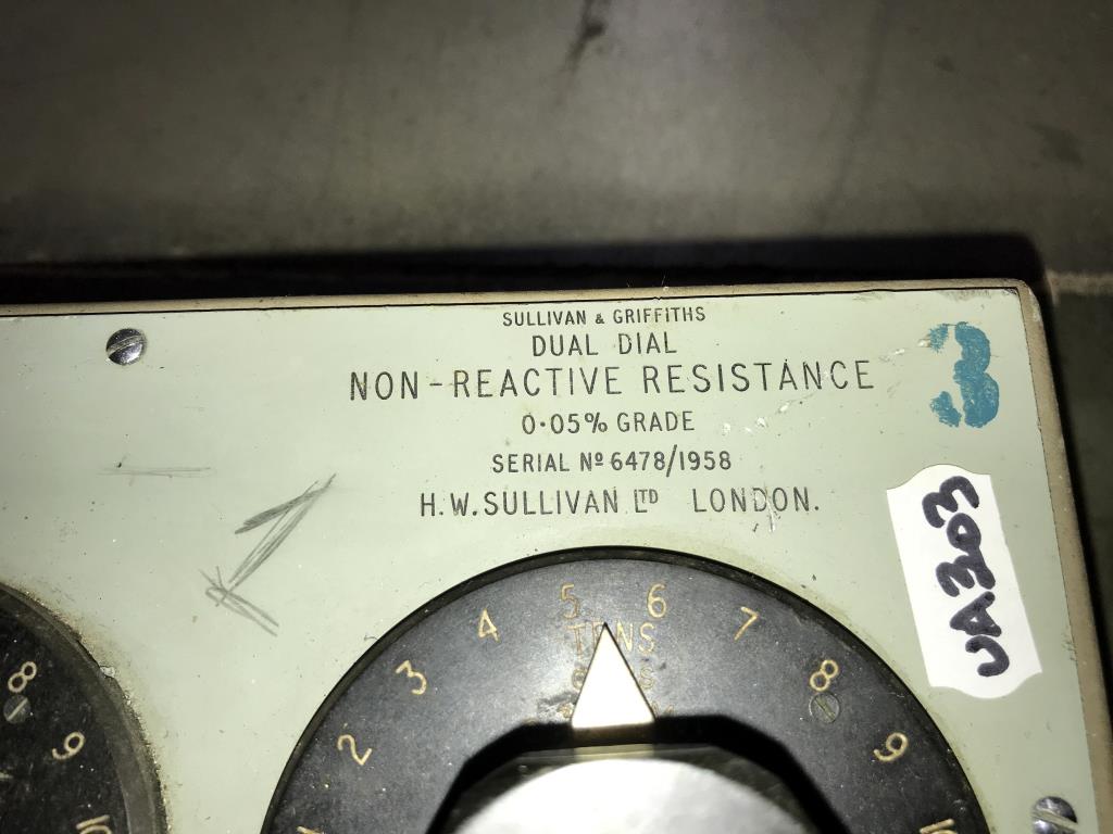 A vintage Sullivan dual dial non-reactive resistance selector unit (Serial 6478/1958) (Collect only - Image 2 of 2