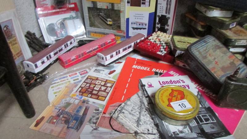 A mixed lot of vintage tins (most with contents) together with a mixed lot of railway related items. - Image 3 of 4