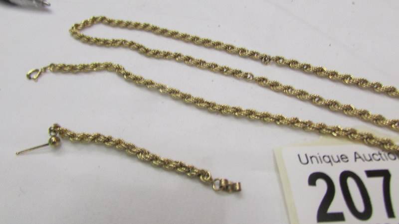 A 9ct gold necklace with matching bracelet and sadly only one earring. 6.3 grams. - Image 2 of 2