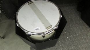 A snare drum.