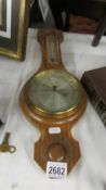 An old oak barometer, in working order. ****Condition report**** No damage.