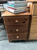 A solid pine bedside 3 drawer chest of drawers (42cm x 37cm x 60cm high)