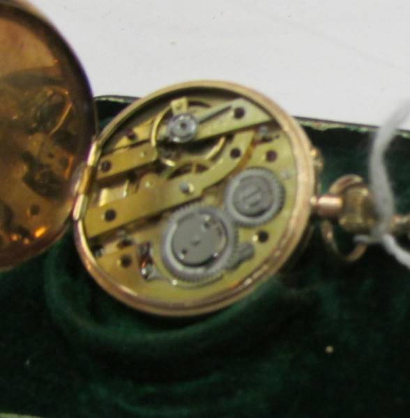 A 9ct gold ladies fob watch on an ornate 9ct gold Albertine, in working order. - Image 6 of 6
