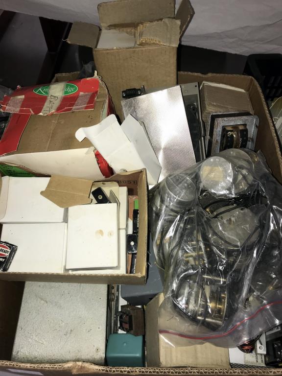 3 boxes of major electrical parts - transformer coils, geared motors, - Image 3 of 4
