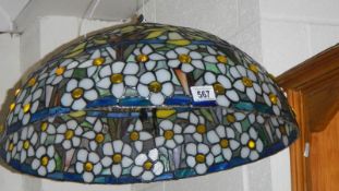 A good Tiffany style lamp shade, 50 cm diameter. (Collect only).