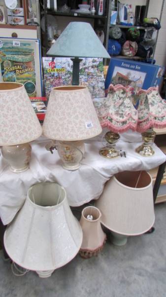 A good lot of table lamps including two pairs.