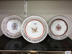 3 Continental armorial ribbon plates