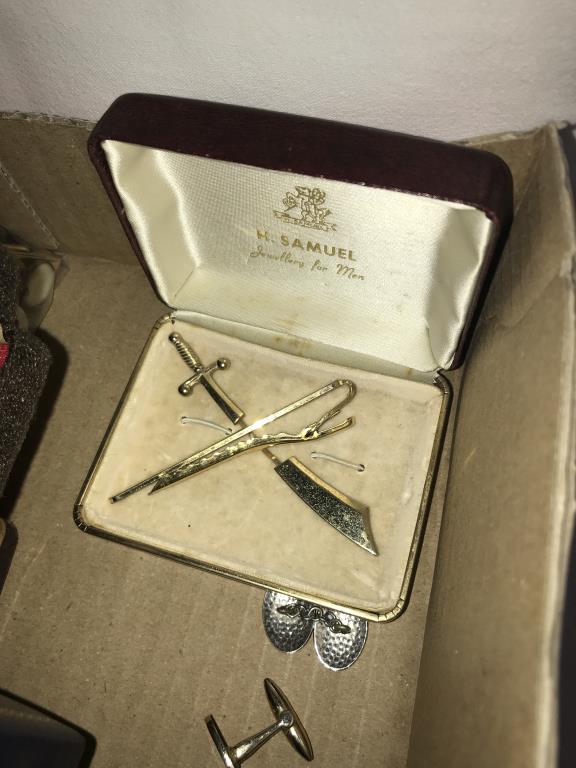 Over 25 pairs of assorted cufflinks, - Image 5 of 5