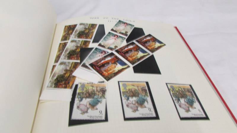 Four folders of assorted world stamps. - Image 15 of 19