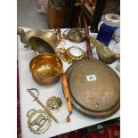 A mixed lot of brass ware.