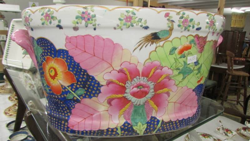 A Chinese floral decorated foot bath. - Image 2 of 4