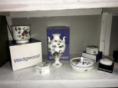 A boxed Wedgwood Victorian vase , candy box,