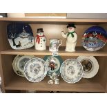 6 Christmas plates,