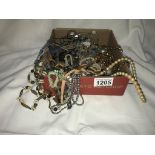 A mixed lot of vintage pendants & necklaces