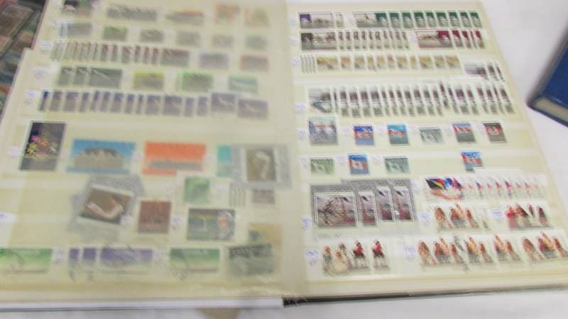 A very good collection of USA and Canada stamps including early and mint examples. - Image 7 of 8