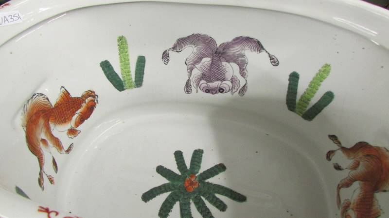 A Chinese floral decorated foot bath. - Image 3 of 4