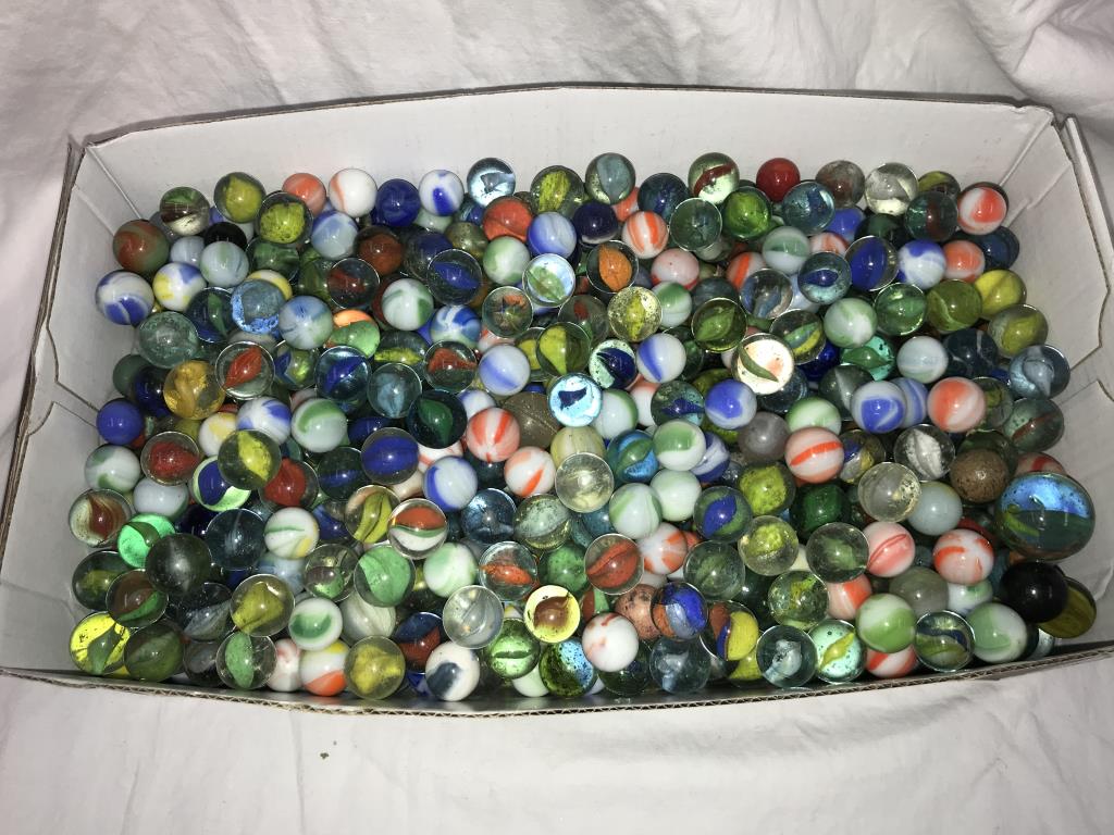 A large quantity of glass marbles - Image 2 of 2