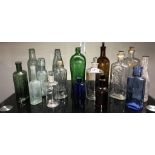 A mixed lot of vintage bottles