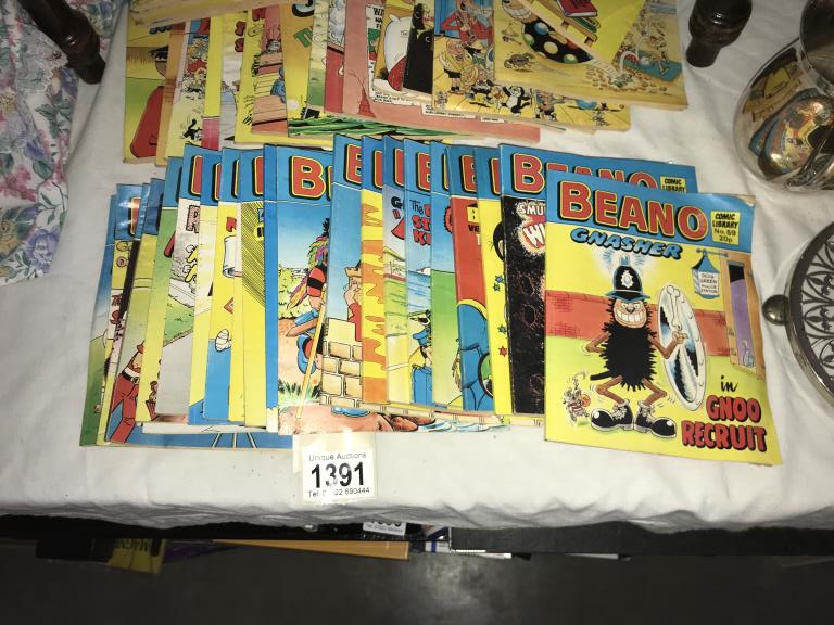 A good quantity of 1980's Beano comic library magazines - Image 2 of 3