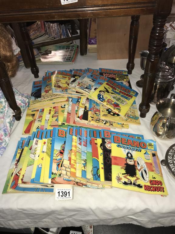 A good quantity of 1980's Beano comic library magazines