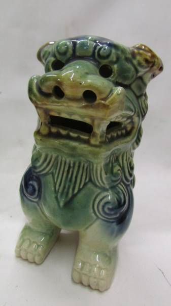 A pair of green pottery Dogs of Fo. - Image 2 of 2