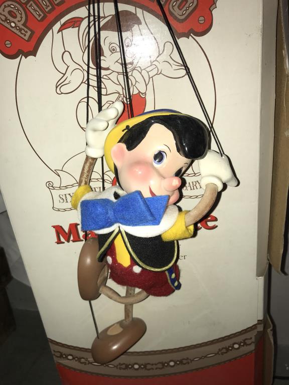 A boxed Bob Baker Pinocchio 60th Anniversary marionette puppet (no stand) strings are tangled - Image 2 of 2