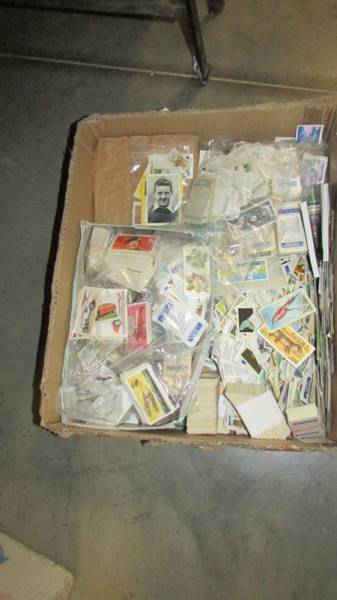A large quantity of cigarette cards in two boxes. - Image 2 of 3