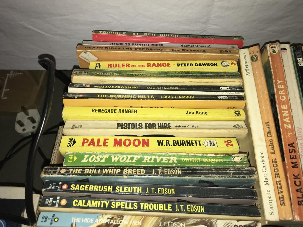 A good lot of vintage paperback books etc - Image 4 of 6