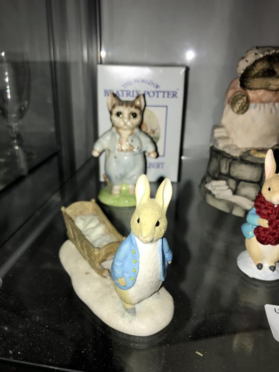 A mixed lot of Peter Rabbit items including musical Mrs Tiggy Winkle, - Image 2 of 4