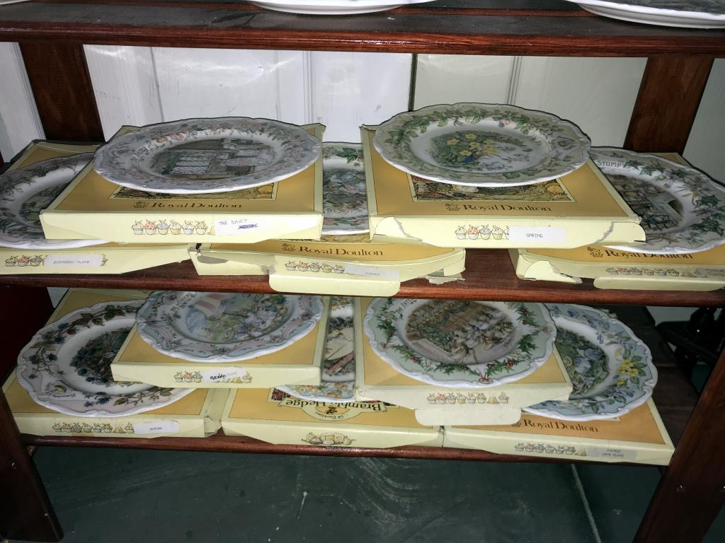 10 boxed and 8 unboxed Royal Doulton Brambley Edge plates plus tea set etc. - Image 6 of 6
