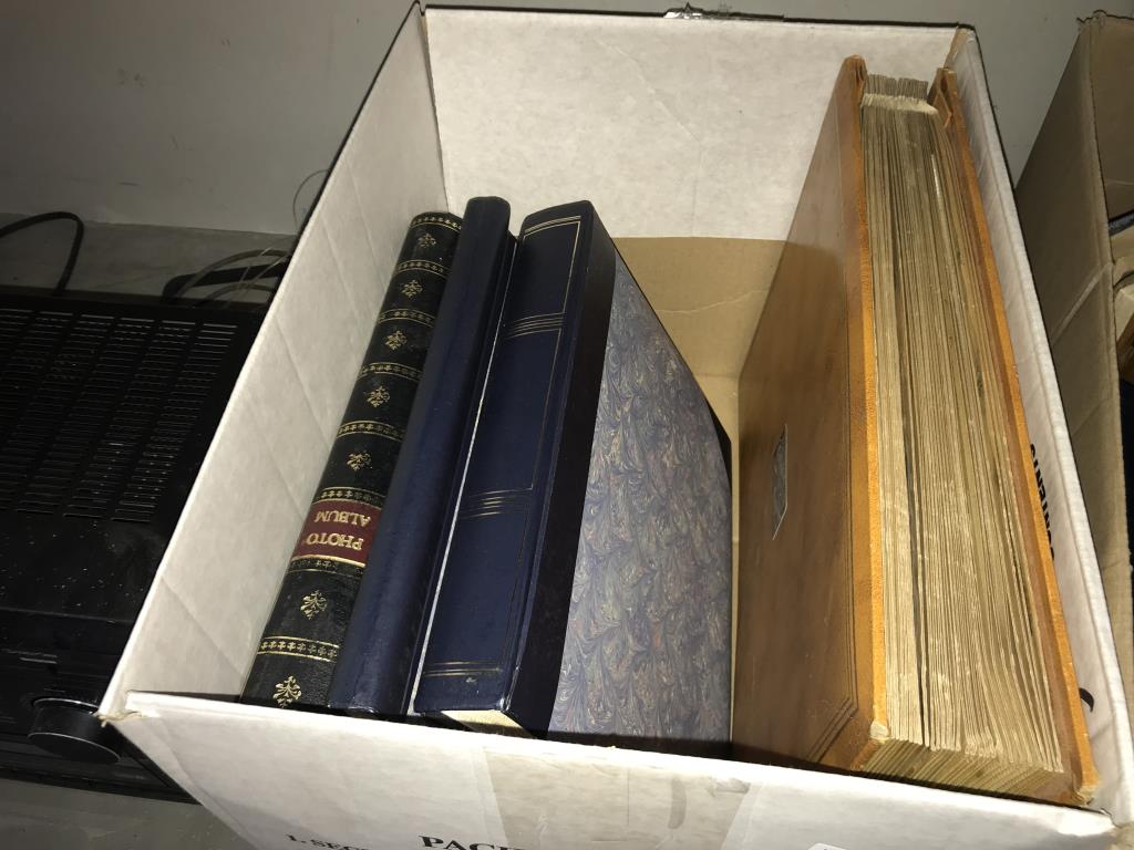 2 boxes of albums of photographs and postcards - Image 9 of 10