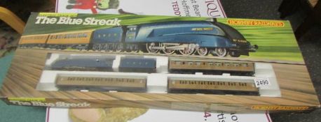 A Hornby R682 The Blue Streak Sir Nigel Gresley train set.