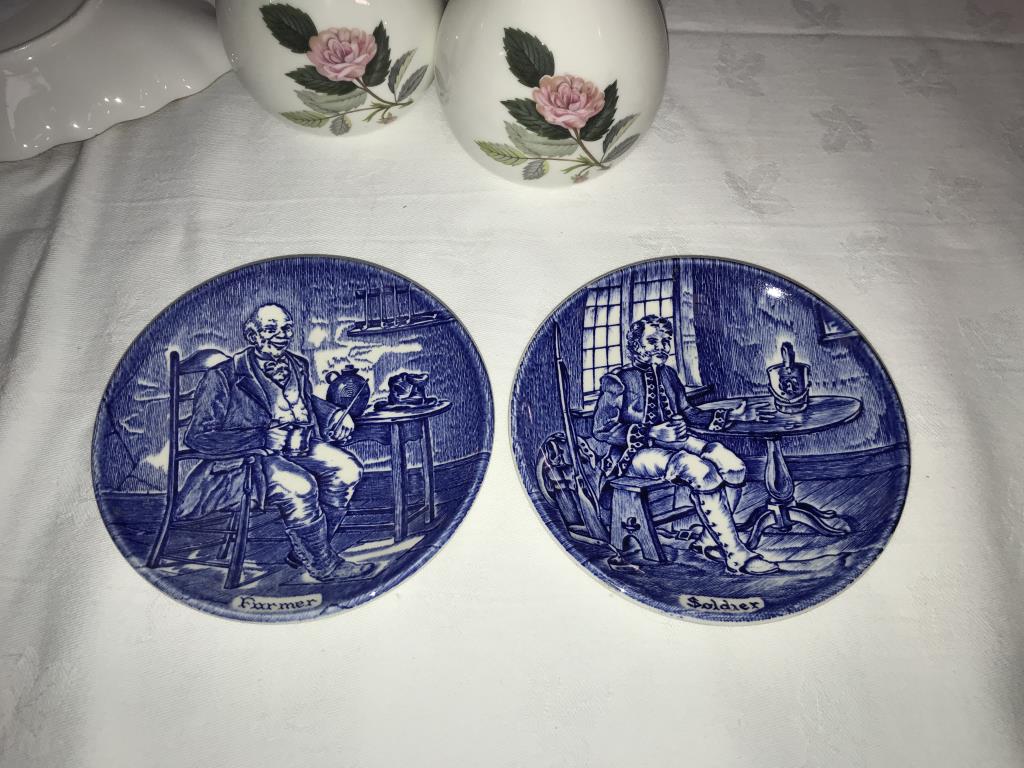 7 Enoch Wedgwood blue and white cabinet plates plus Wedgwood vase and Spode vase and dish - Image 5 of 12