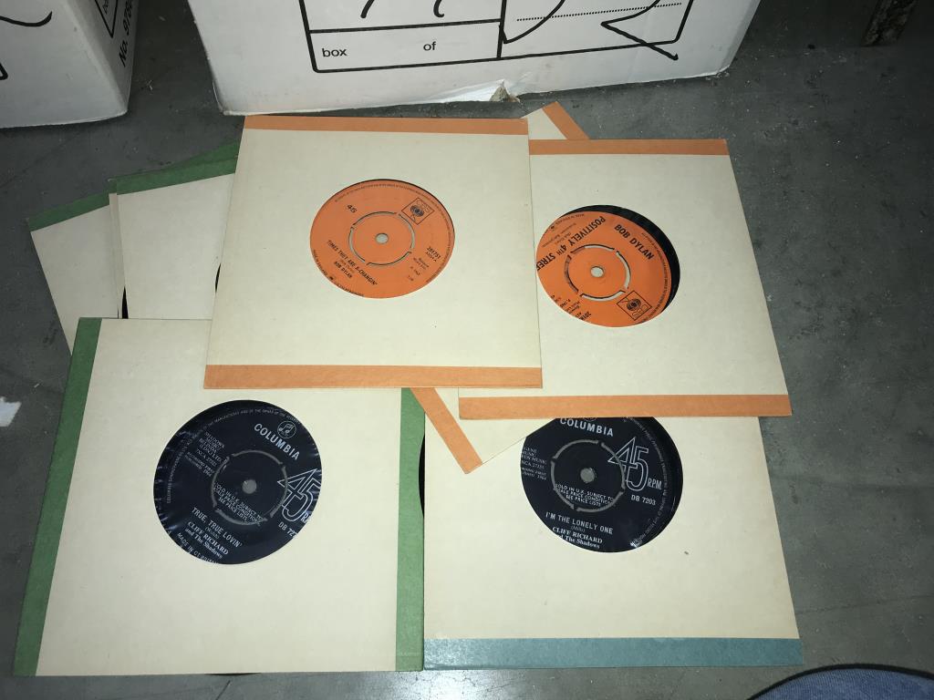A quantity of LP's and singles in 2 boxes - Image 2 of 14