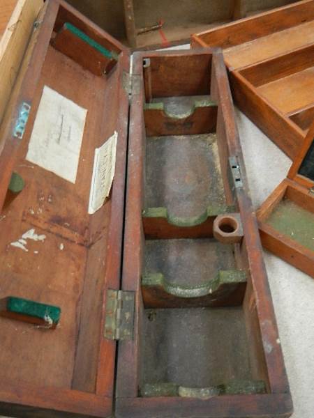 A good selection of wooden boxes and trays including some advertising. - Image 4 of 6