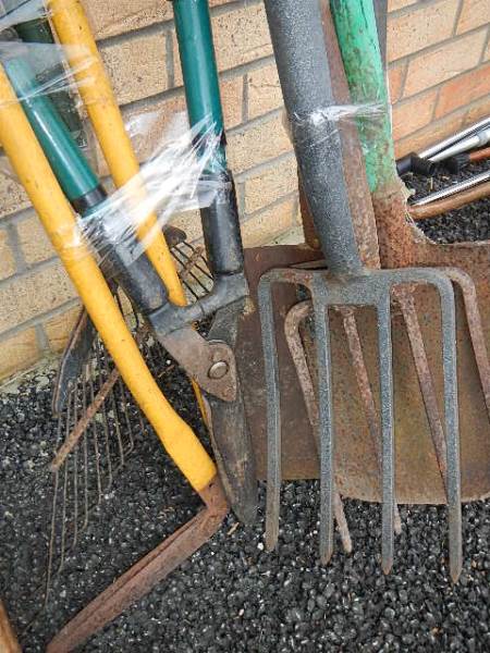 A good lot of garden tools. - Image 4 of 4